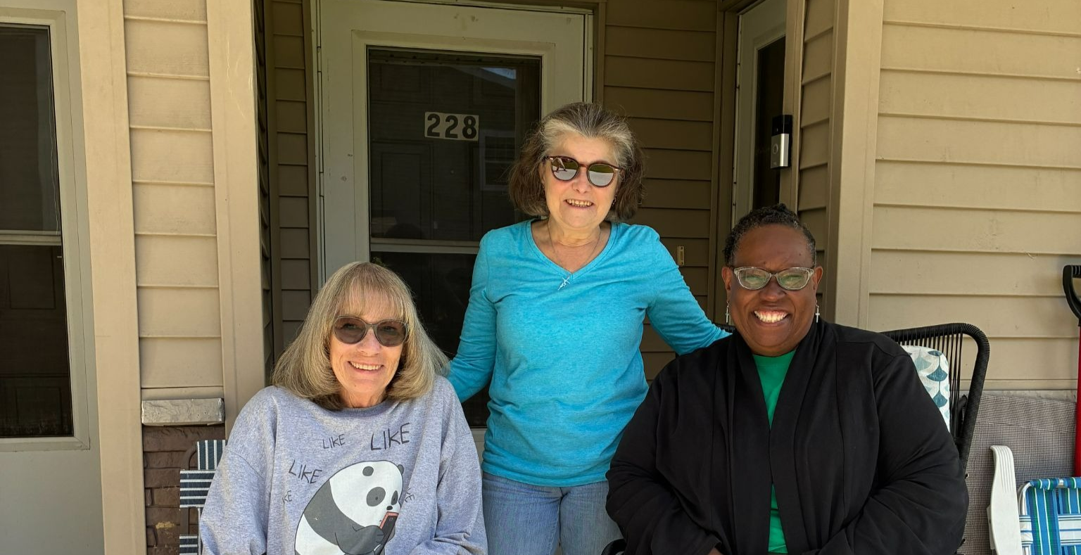 Three amazing neighbors, one beautiful friendship •